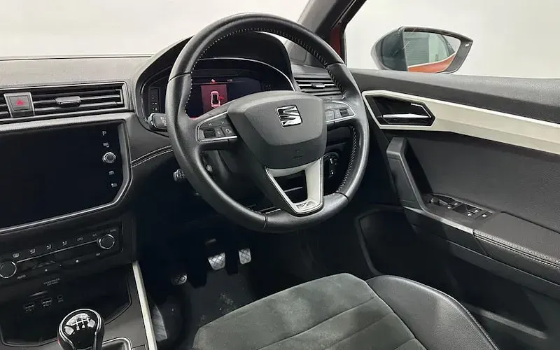 Used Seat Arona XCELLENCE Lux 116 HP (85 kW) 2019 Orange SUV