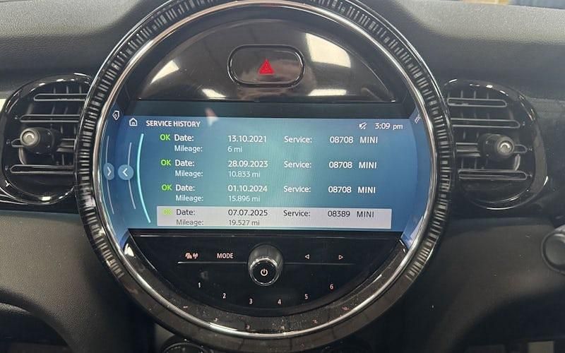 Used Mini Cooper S Cabriolet Classic 178 HP (130 kW) 2021 White Cabriolet