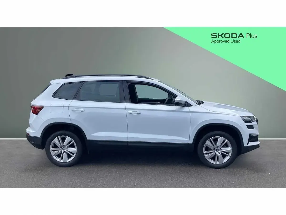Used Skoda Karoq SE 116 HP (85 kW) 2025 White SUV