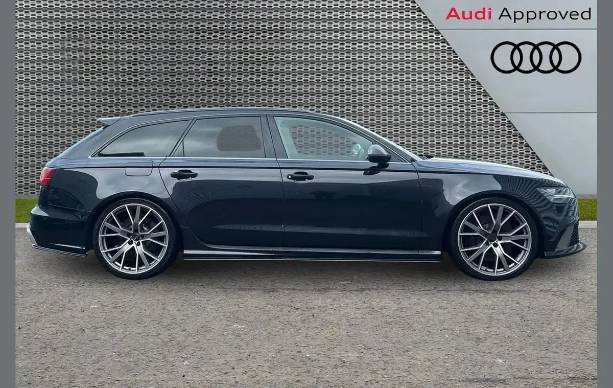 Used Audi RS6 Performance 597 HP (439 kW) 2018 Black Estate