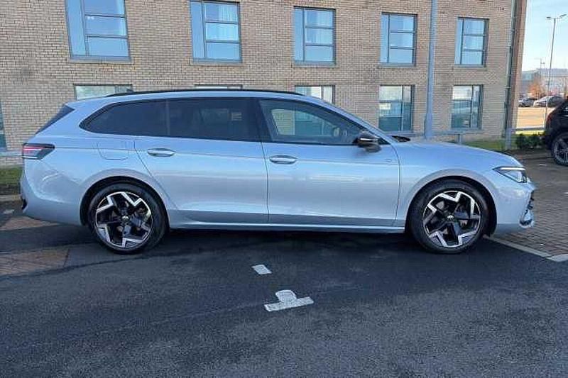 Used VW Passat 150 HP (110 kW) 2025 Estate