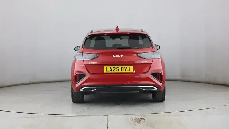 Used Kia Ceed GT-Line 138 HP (101 kW) 2025 Red Hatchback