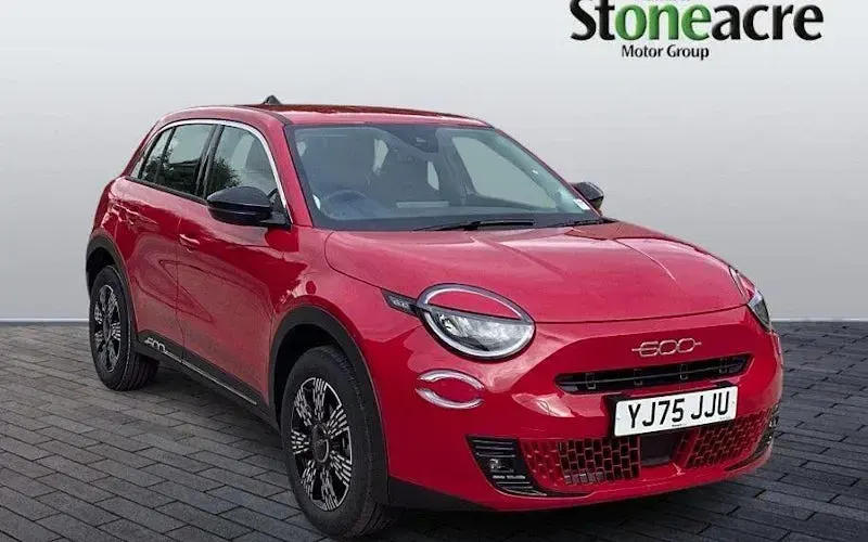 Used Fiat 600 136 HP (100 kW) 2025 SUV