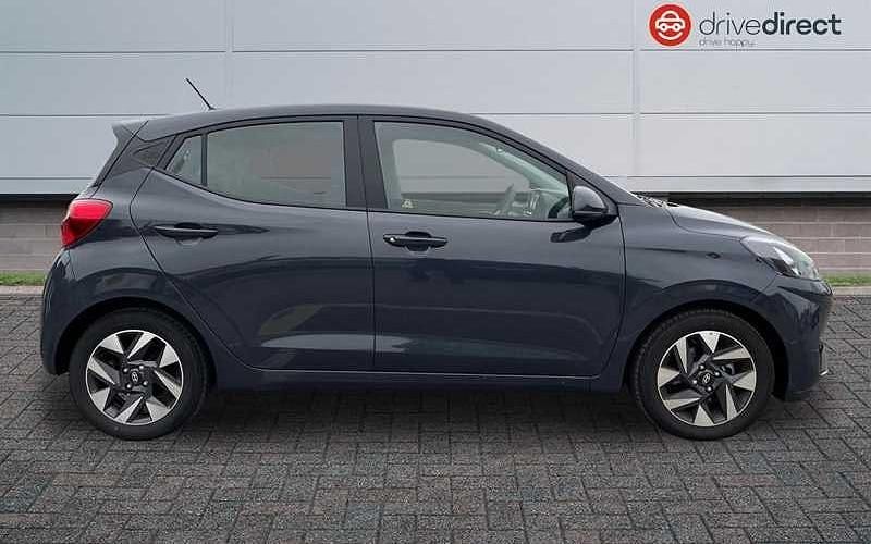 Used Hyundai i10 Advanced 63 HP (46 kW) 2025 Grey Hatchback