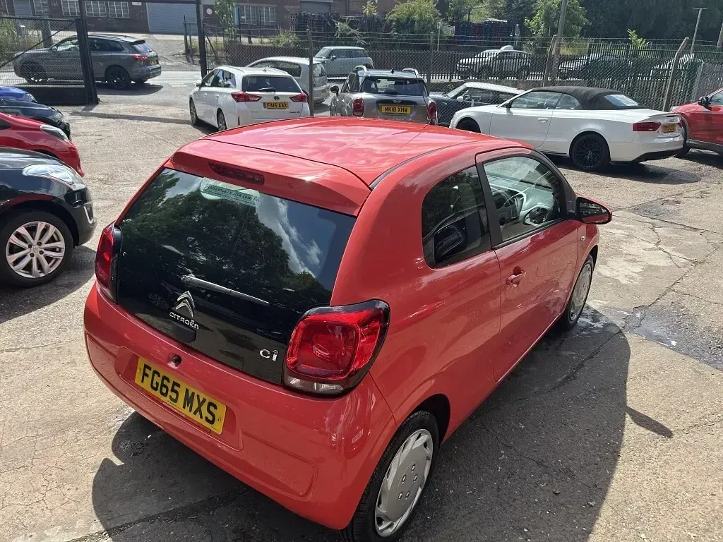 Used Citroën C1 Feel 68 HP (50 kW) 2015 Orange Hatchback