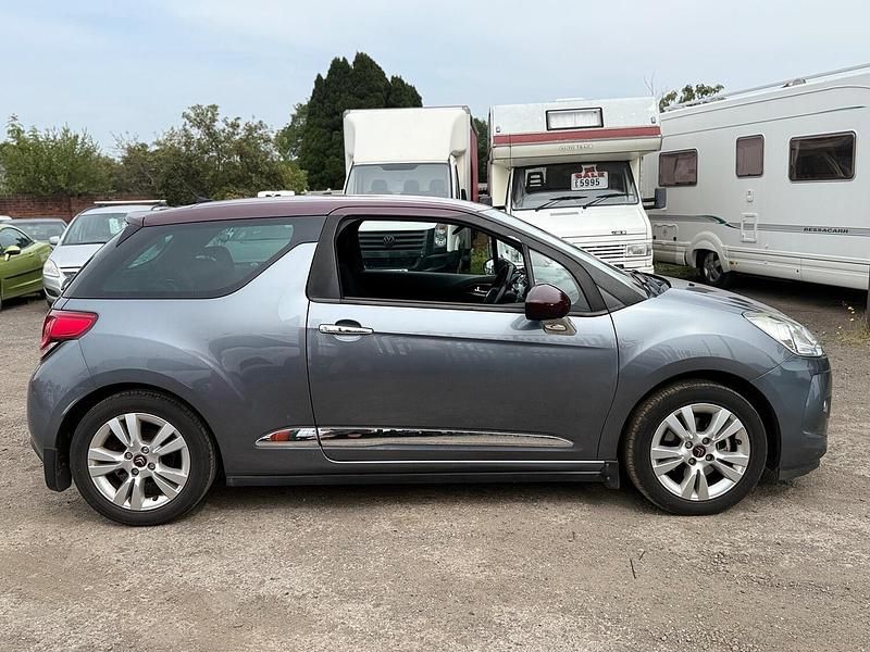 Usado Citroën DS3 120 HP (88 kW) 2011 Cinzento Citadino