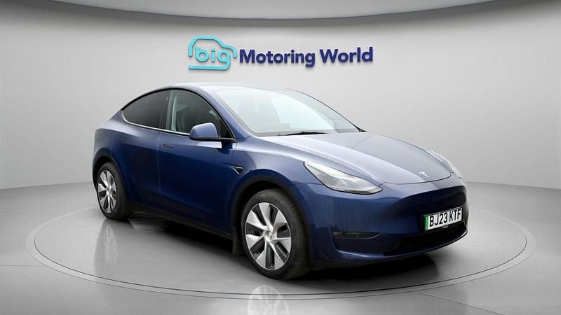 Used Tesla Model Y Long Range AWD 378 kW (514 HP) 2023 Blue SUV
