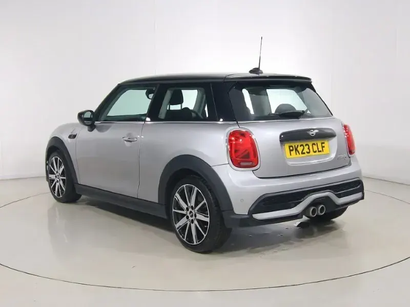 Used Mini Cooper S Classic 176 HP (129 kW) 2023 Silver Hatchback