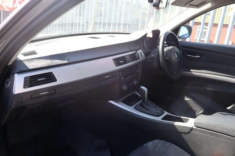 Used BMW 318 Performance 143 HP (105 kW) 2010 Grey Sedan