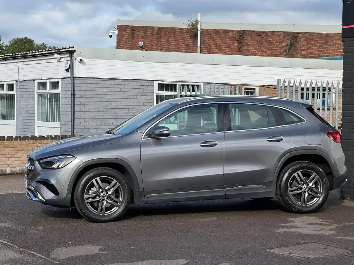 Used Mercedes GLA180 Sport Edition 136 HP (100 kW) 2025 Grey SUV