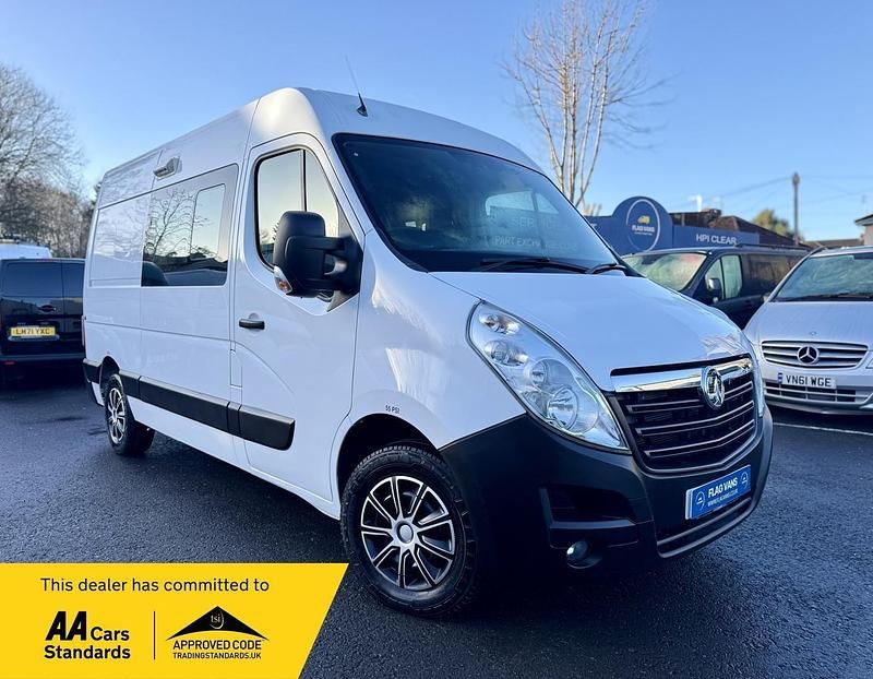 Used Vauxhall Movano 130 HP (95 kW) 2019 White MPV