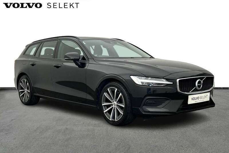Black Used 2021 Volvo V60 Momentum Estate | £22,000 (Fair price) - Image 1/4