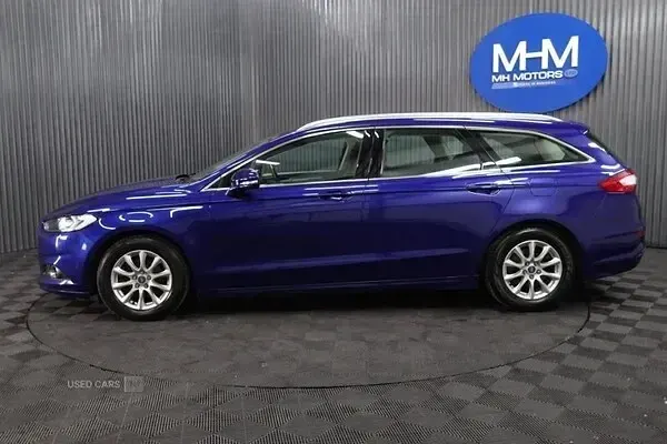 Used Ford Mondeo Zetec 2015 Blue Estate