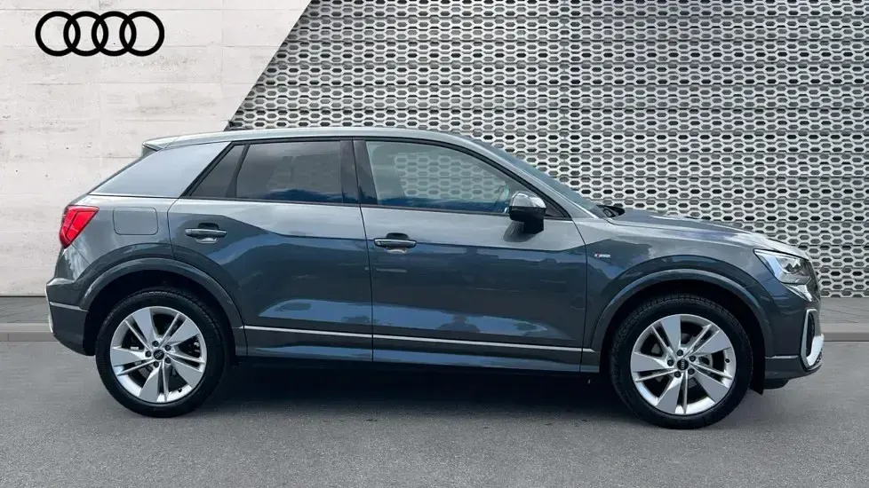 Used Audi Q2 S-Line 116 HP (85 kW) 2025 Grey SUV