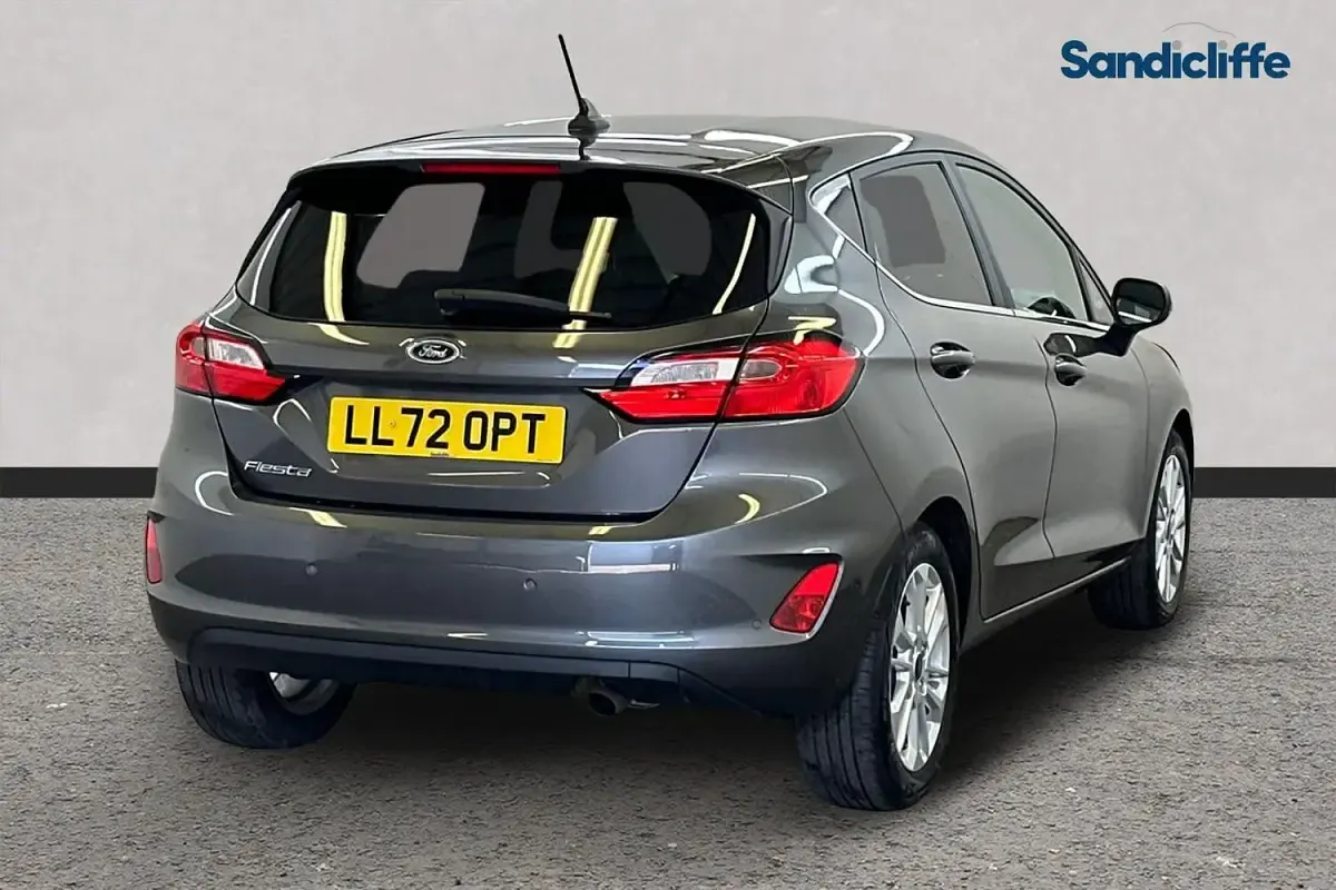Used Ford Fiesta Titanium 101 HP (74 kW) 2022 Grey Hatchback