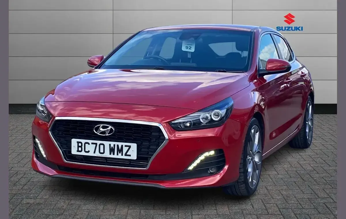 Used Hyundai i30 Premium 140 HP (102 kW) 2020 Red Hatchback