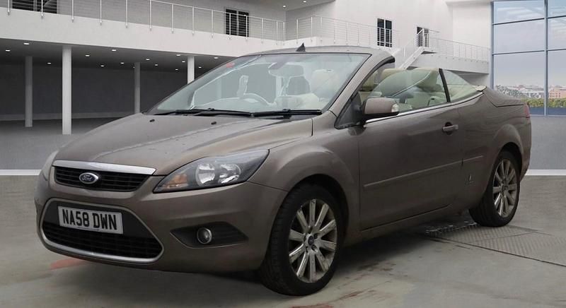 Bronze Used 2008 Ford Focus Cabriolet Cabriolet | £3,450 (A bit pricey) - Image 1/4