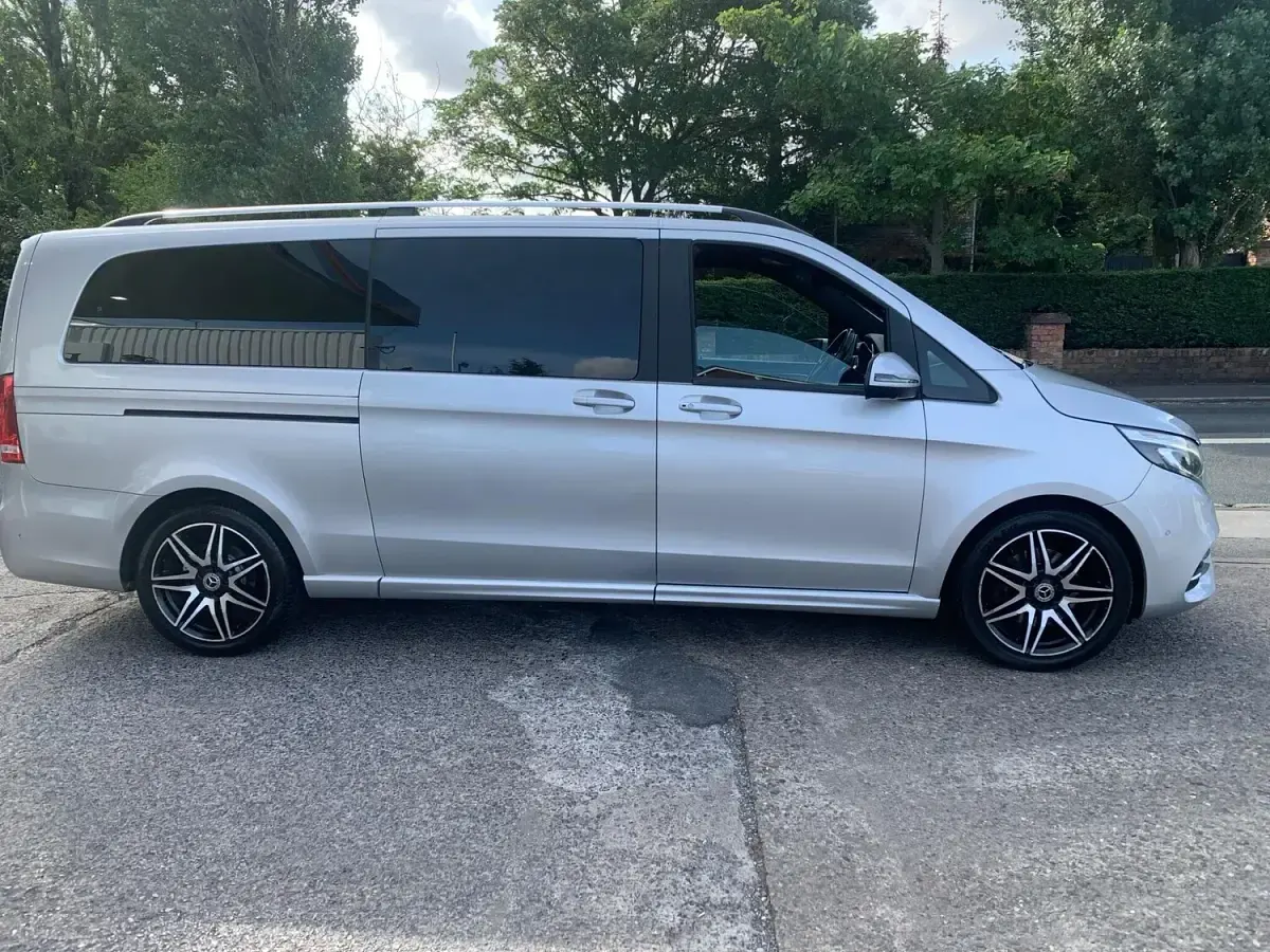Used Mercedes V220 AMG line 163 HP (119 kW) 2021 Silver MPV