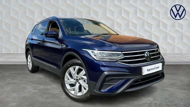 Blue Used 2024 VW Tiguan Allspace Life SUV | £25,650 (Fair price) - Image 1/4