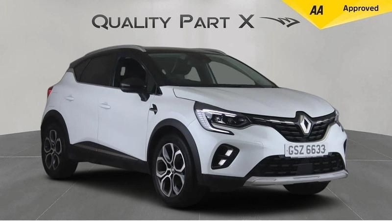 Used Renault Captur Techno 91 HP (66 kW) 2022 White/black SUV