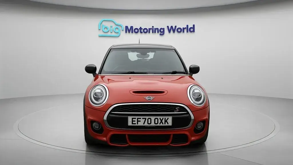 Używany Mini Cooper S Hatch 192 KM (141 kW) 2021 Pomarańczowy Hatchback