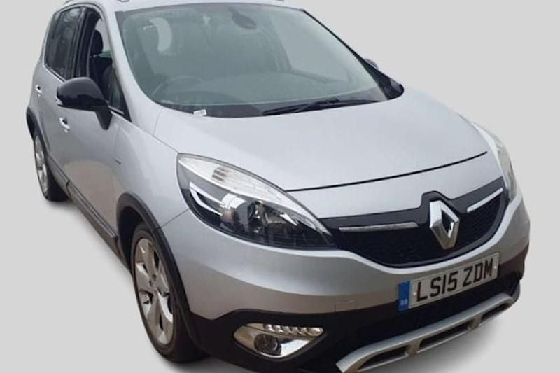 Silver Used 2015 Renault Scénic III Bose Edition MPV | £5,495 (Fair price) - Image 1/1