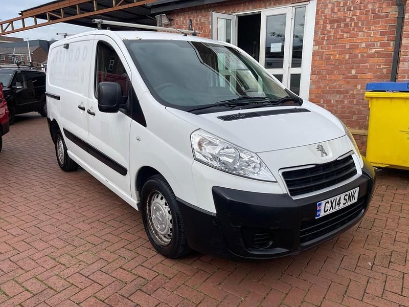 White Used 2014 Peugeot Expert Van | £3,995 (Fair price) - Image 1/4