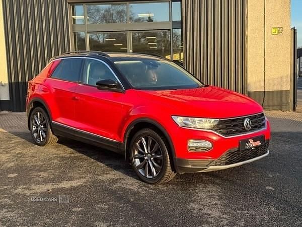 Red Used 2019 VW T-Roc Design SUV | £14,995 (Fair price) - Image 1/4