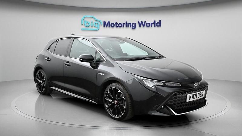 Used Toyota Corolla Sport 184 HP (135 kW) 2021 Black Hatchback