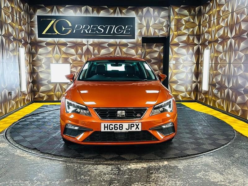 Second-hand Seat Leon FR Sport 190 CP (139 kW) 2018 Portocaliu Hatchback