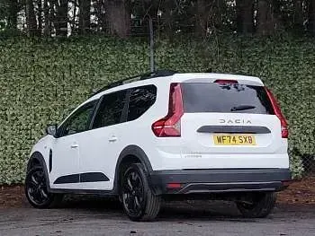 Used Dacia Jogger Extreme 109 HP (80 kW) 2024 White MPV