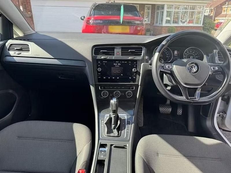 Used VW e-Golf 100 kW (136 HP) 2020 White Hatchback