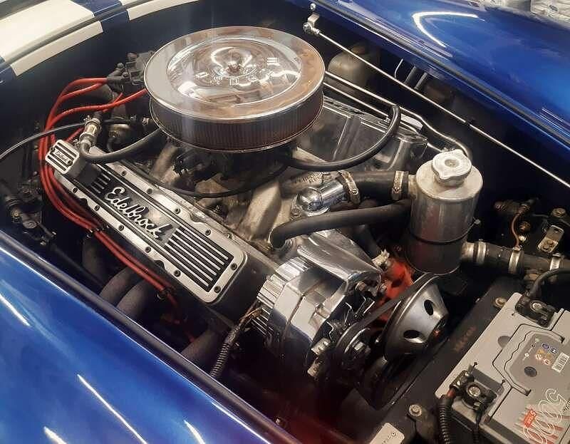 Image 3/4