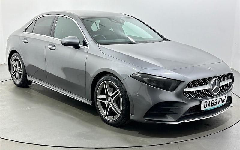 Używany Mercedes A200 AMG Line Premium 163 KM (119 kW) 2019 Sedan/Limuzyna