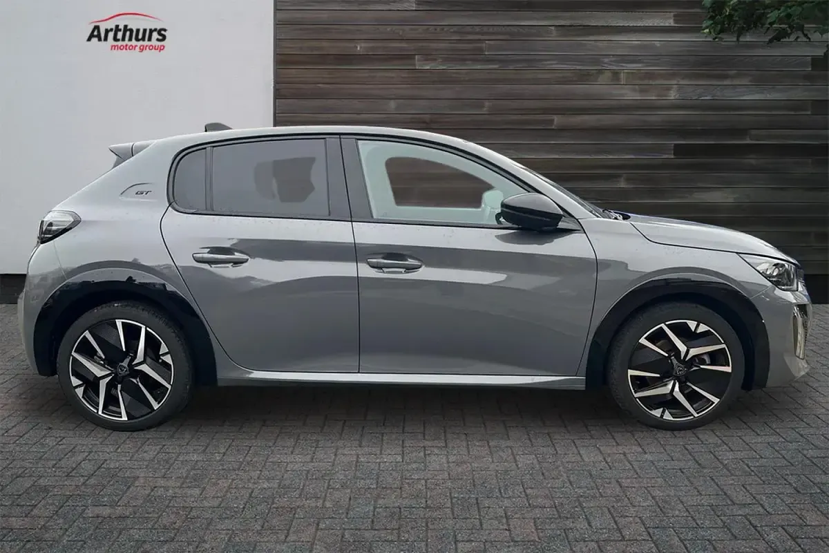 Used Peugeot 208 GT 99 HP (72 kW) 2025 Grey Hatchback