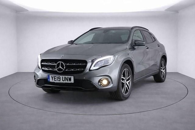 Used Mercedes GLA180 Urban 122 HP (89 kW) 2019 Grey SUV