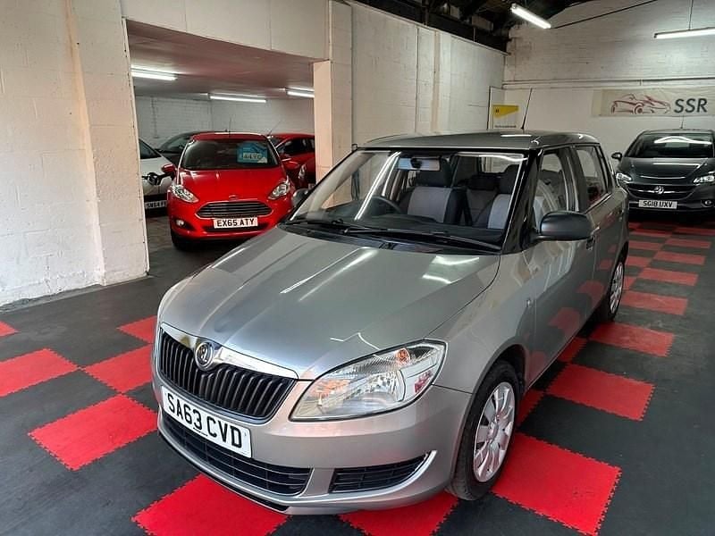 Used Skoda Fabia 60 HP (44 kW) 2013 Beige Hatchback