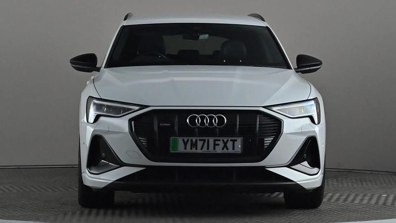 Used Audi e-tron Black Edition 230 kW (313 HP) 2022 White SUV