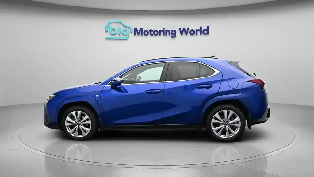 Used Lexus UX 250h Sport Line 184 HP (135 kW) 2023 Blue SUV