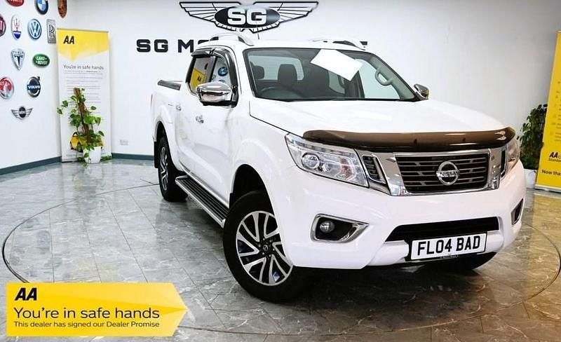 Used Nissan Navara Tekna 2018 White Pickup