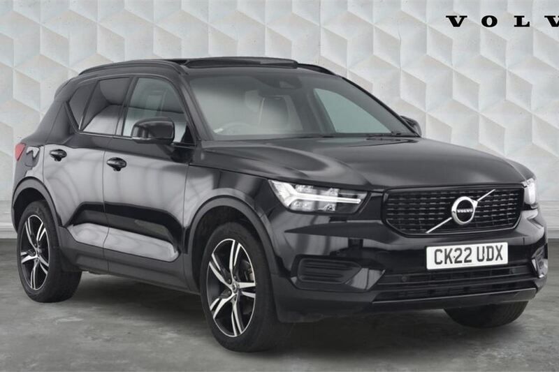 Black Used 2022 Volvo XC40 R-Design SUV | £28,708 (Fair price) - Image 1/4