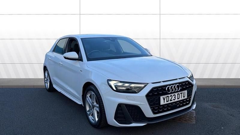 Used Audi A1 S-Line 110 HP (80 kW) 2023 White SUV