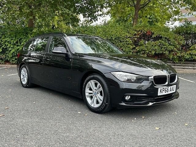 Black Used 2016 BMW 320 Efficient Dynamics Estate | £6,999 (Fair price) - Image 1/4