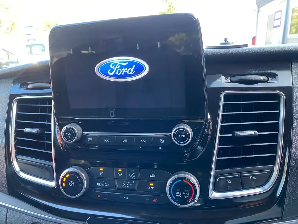 Used Ford Tourneo Custom Titanium 2019 Blue Van
