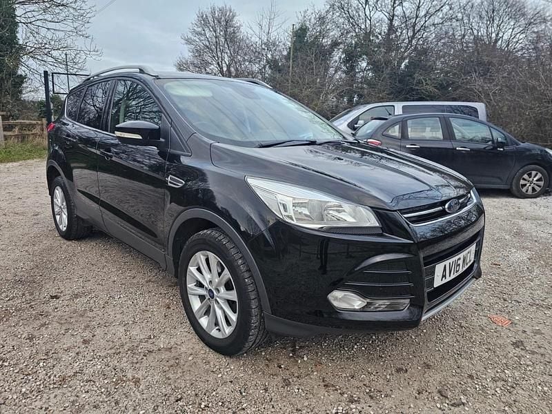 Used Ford Kuga Titanium 150 HP (110 kW) 2016 Black SUV