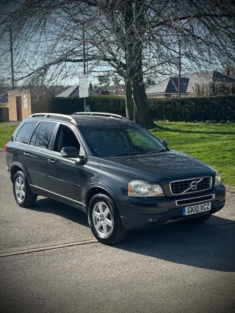 Used Volvo XC90 2010 Grey SUV