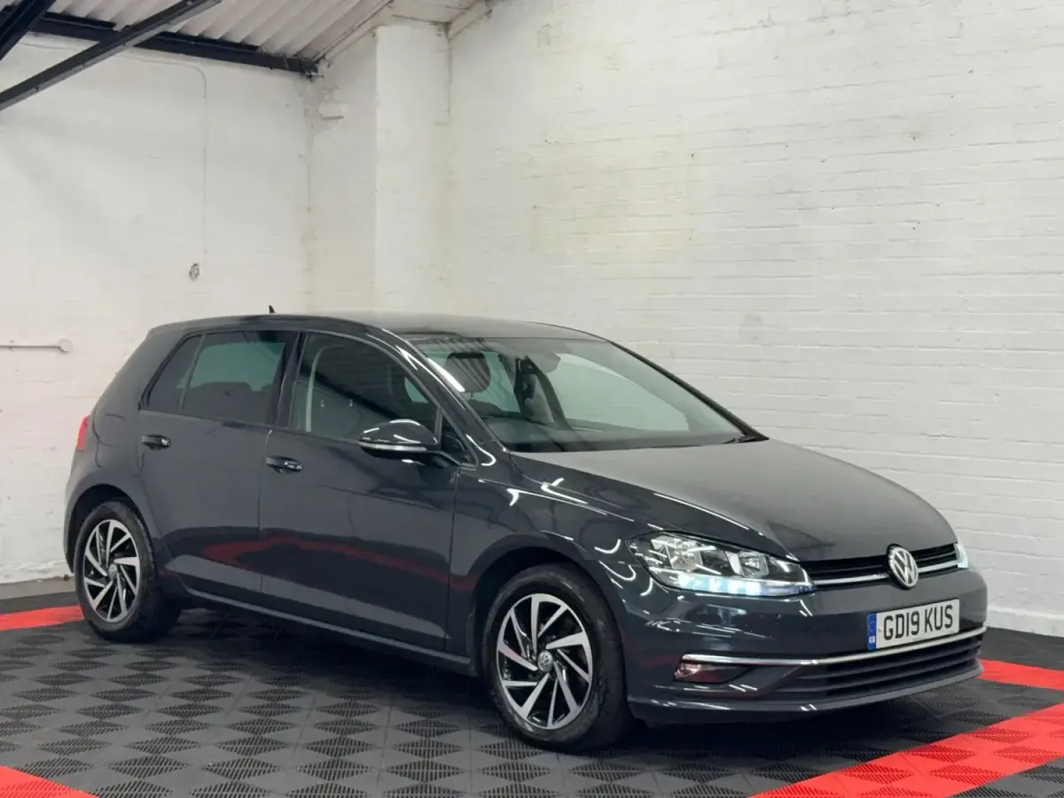 Used VW Golf VII Match 115 HP (84 kW) 2019 Grey Hatchback