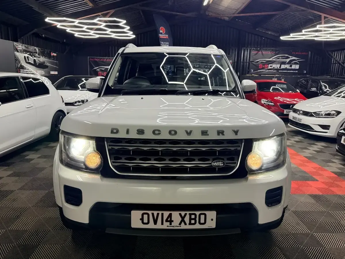 Used Land Rover Discovery 4 2014 White SUV