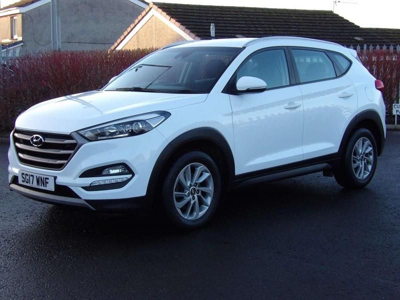 Used Hyundai Tucson SE 2017 White SUV