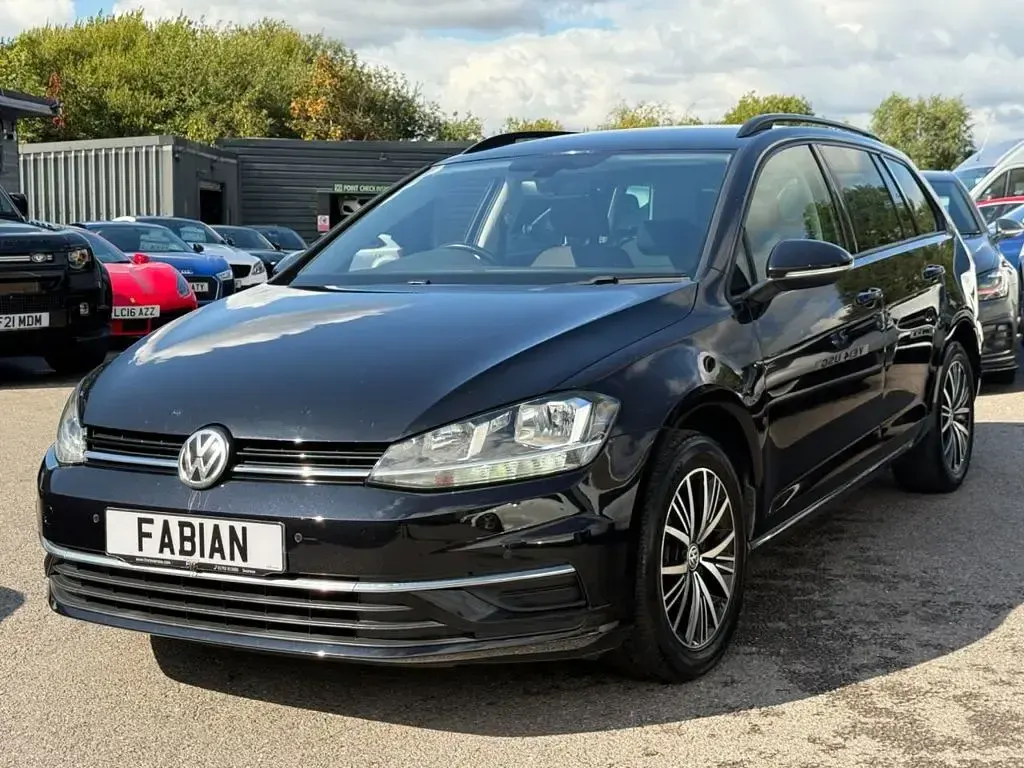 Used VW Golf VII SE 115 HP (84 kW) 2017 Black Estate